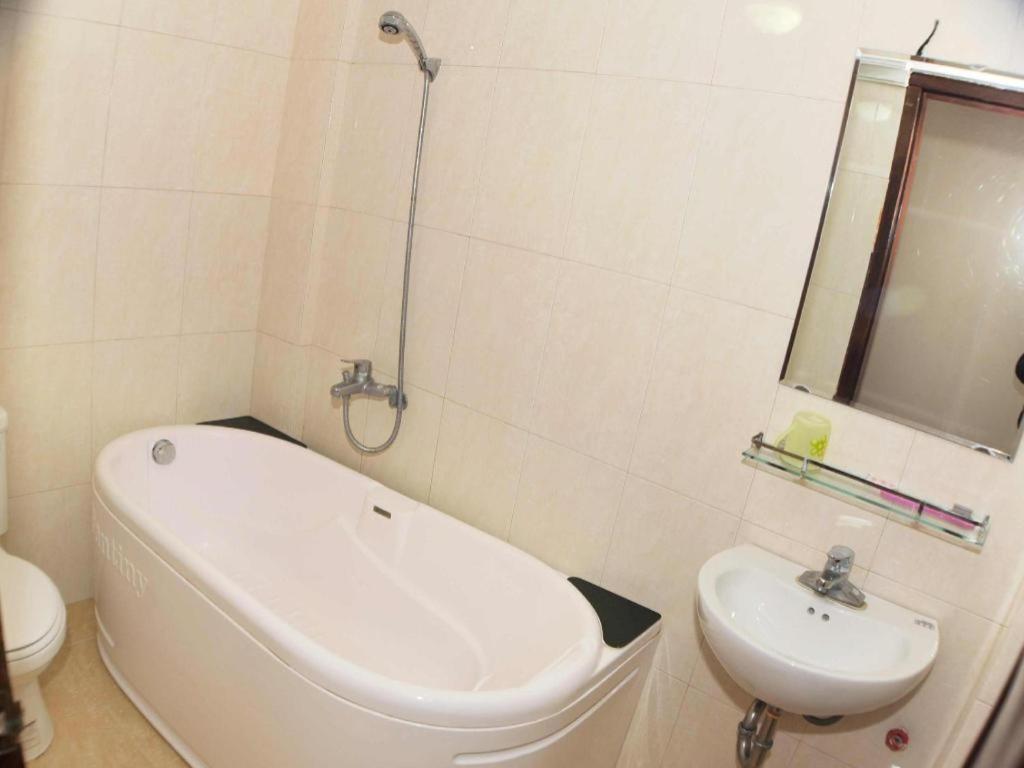 Kangaroo Hostel Hanoi Exteriör bild