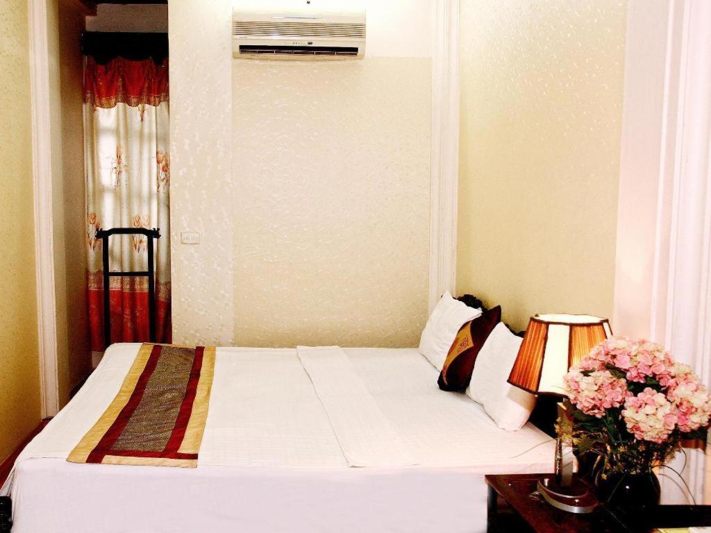 Kangaroo Hostel Hanoi Exteriör bild