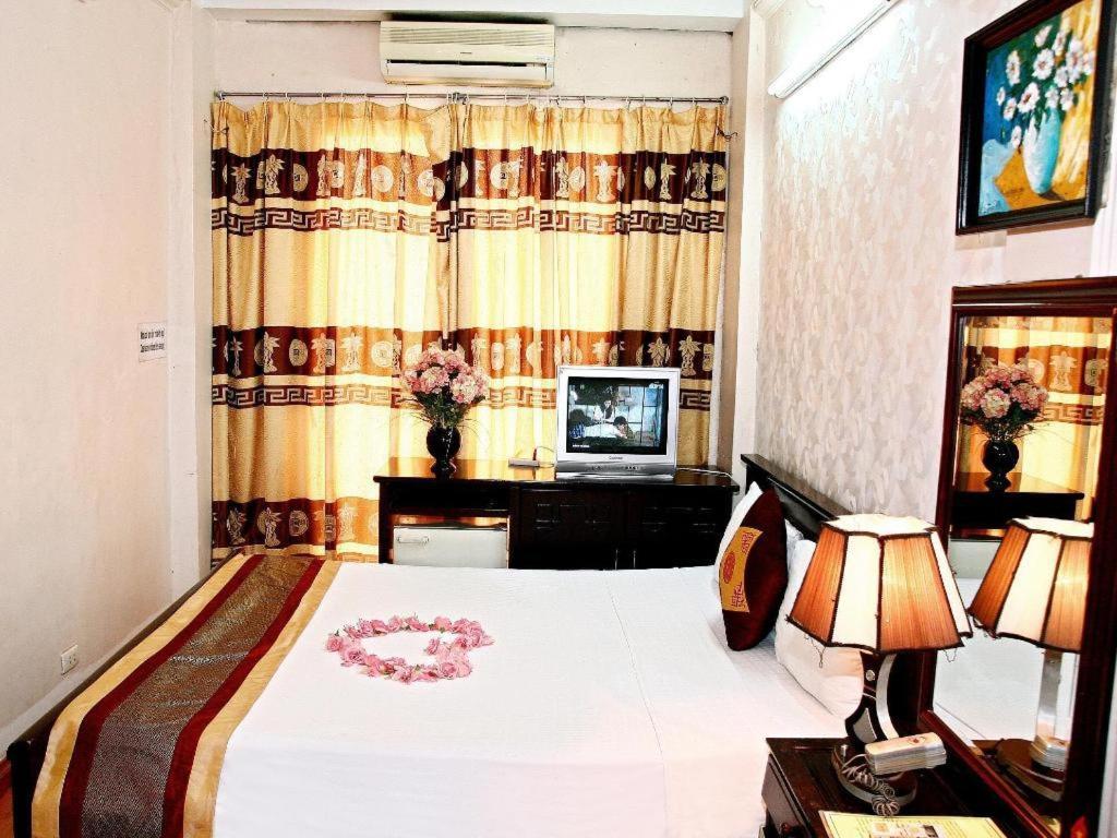Kangaroo Hostel Hanoi Exteriör bild